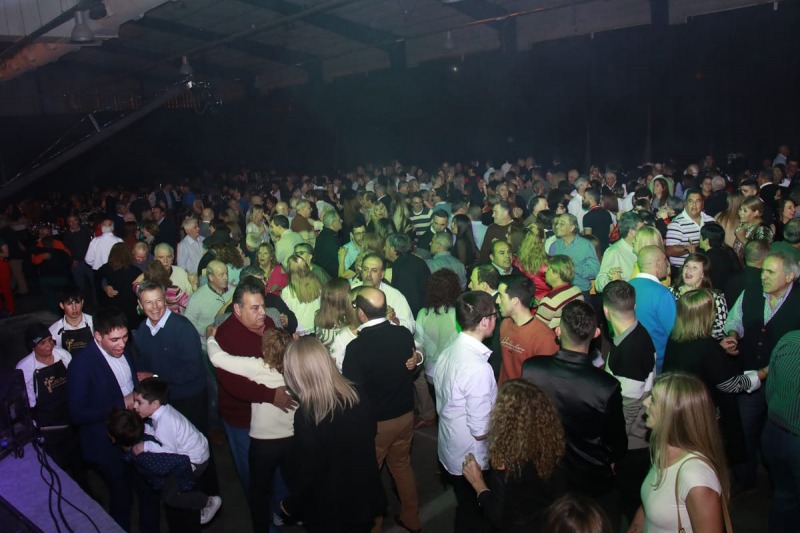 M�s de 1000 personas dijeron presente en la Cena de Bomberos